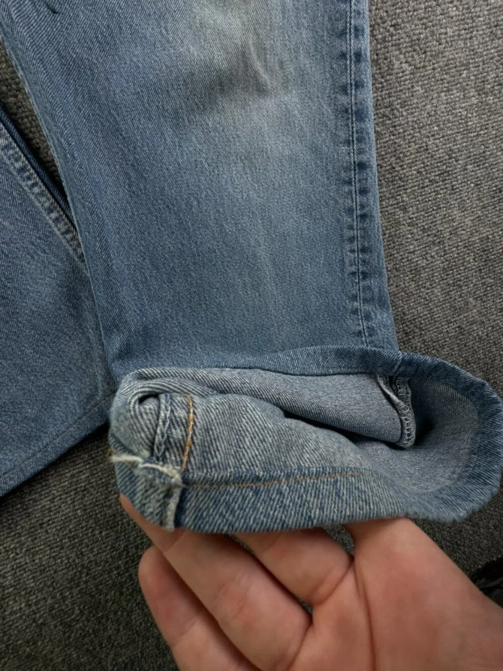 VTG Levi’s 501 Button Fly Denim Jeans Blue ACTL 38x27 Red Tab USA Classic Adult